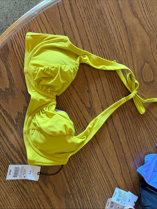 Shade & Shore Other - Shade & Shore Yellow Bikini Top
